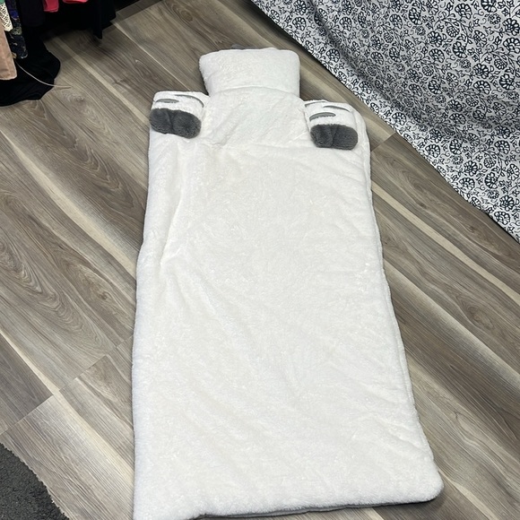 Toddler size fuzzy sleeping bag - Picture 7 of 8